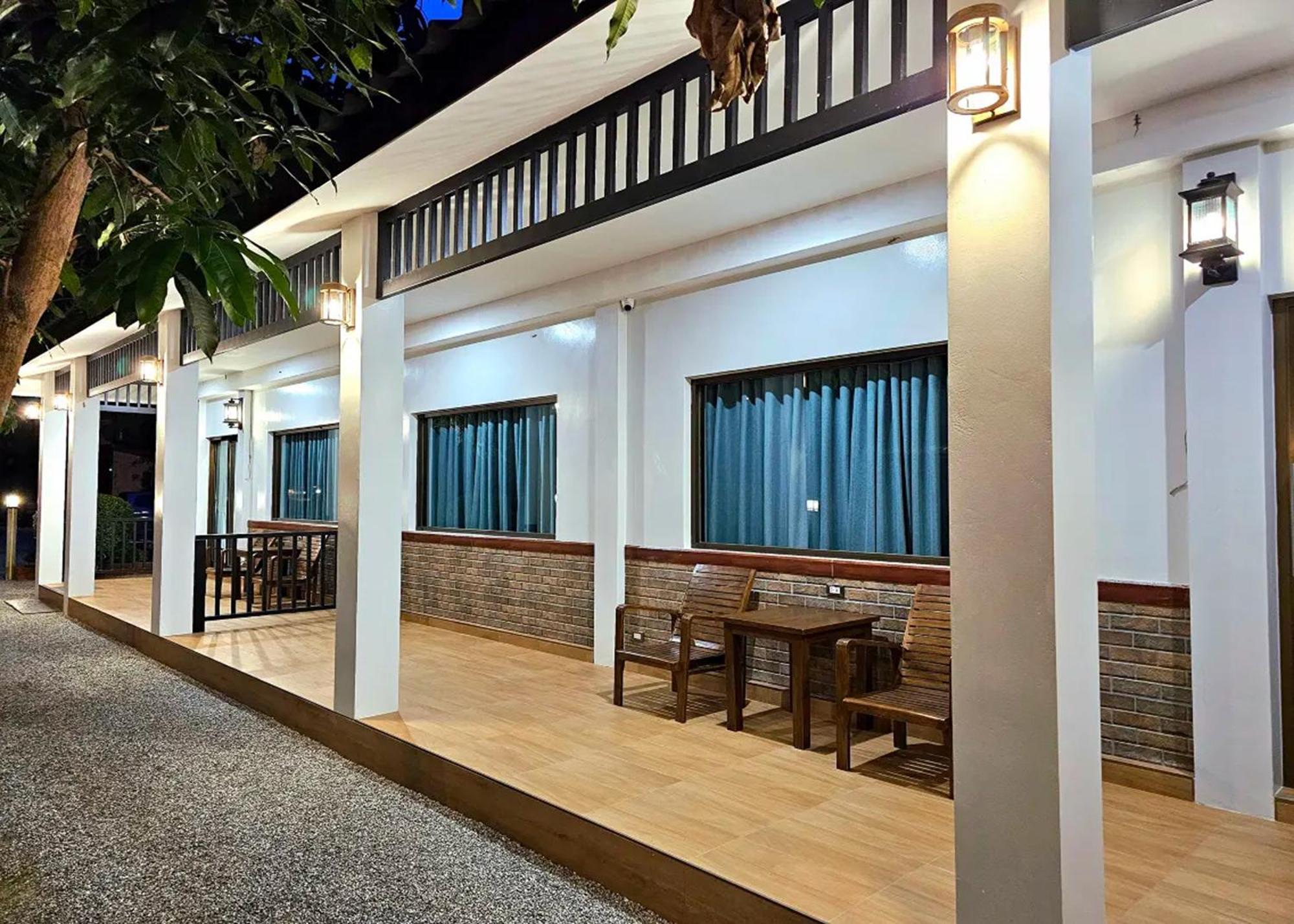 Sanaepatan Home Resort - เสน่ห์ป่าตาล โฮม รีสอร์ต Ban Buak Khang Ngoại thất bức ảnh